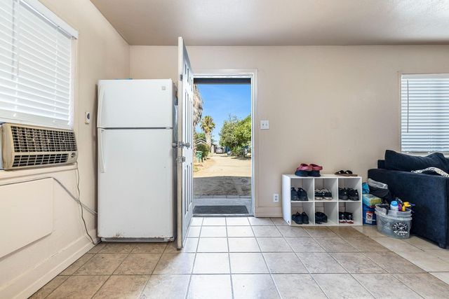 1222 Olive Avenue, Sanger, CA 93657