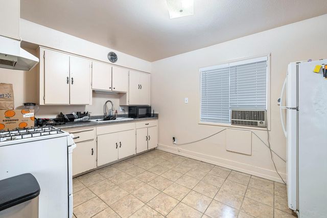1222 Olive Avenue, Sanger, CA 93657
