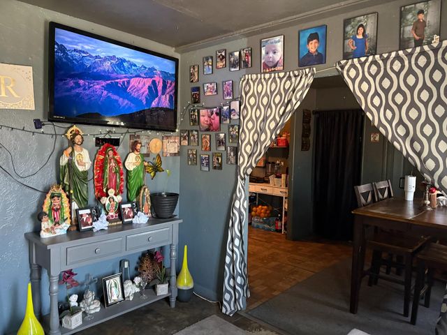 1222 Olive Avenue, Sanger, CA 93657