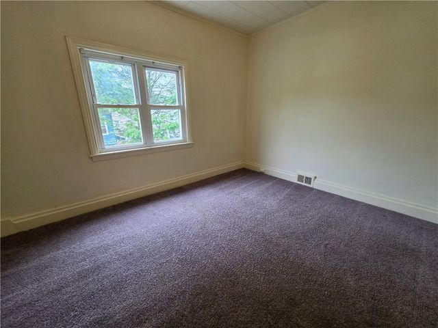 1610 6th Ave, Beaver Falls, PA 15010