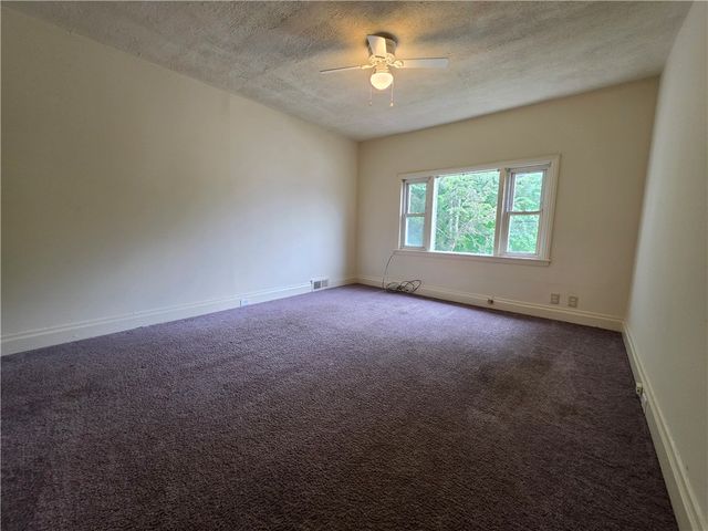 1610 6th Ave, Beaver Falls, PA 15010