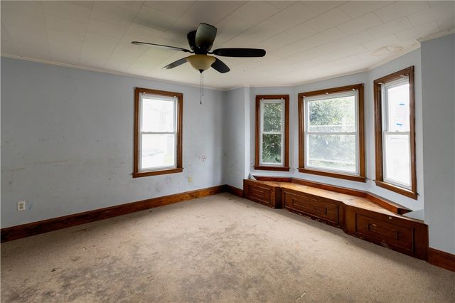 518 Snell Street, Fall River, MA 02721