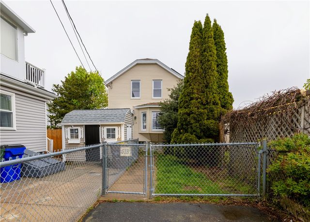 518 Snell Street, Fall River, MA 02721
