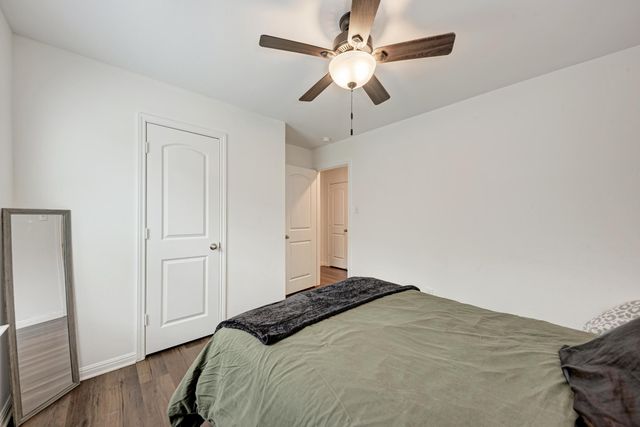 132 Maywood LN, Jarrell, TX 76537