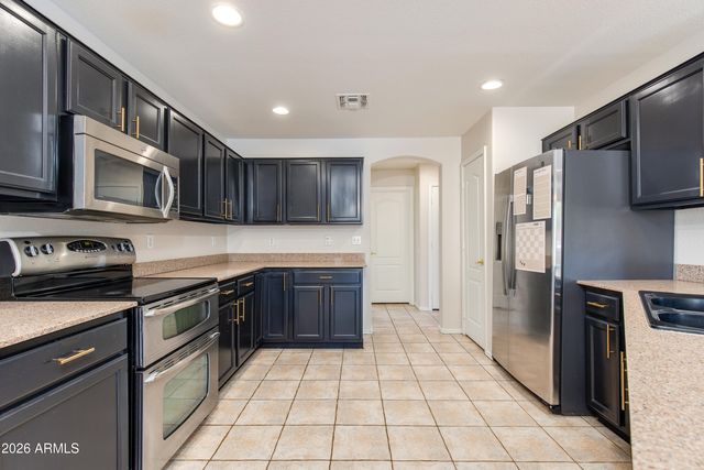 8652 E NIDO Avenue, Mesa, AZ 85209