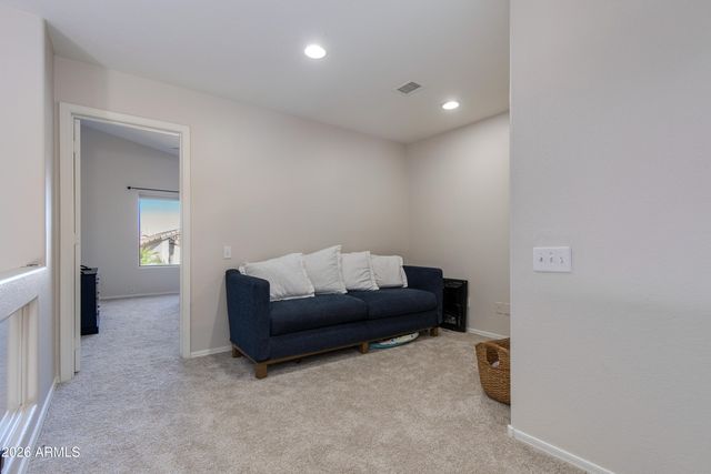 8652 E NIDO Avenue, Mesa, AZ 85209