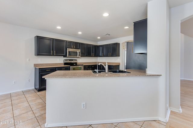 8652 E NIDO Avenue, Mesa, AZ 85209