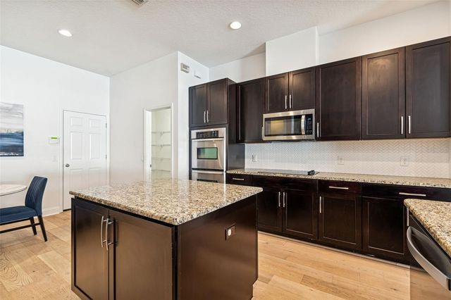 32613 SUMMERGLADE DRIVE, Wesley Chapel, FL 33545