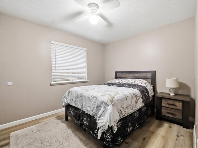 7458 Bahia Lane, Houston, TX 77489