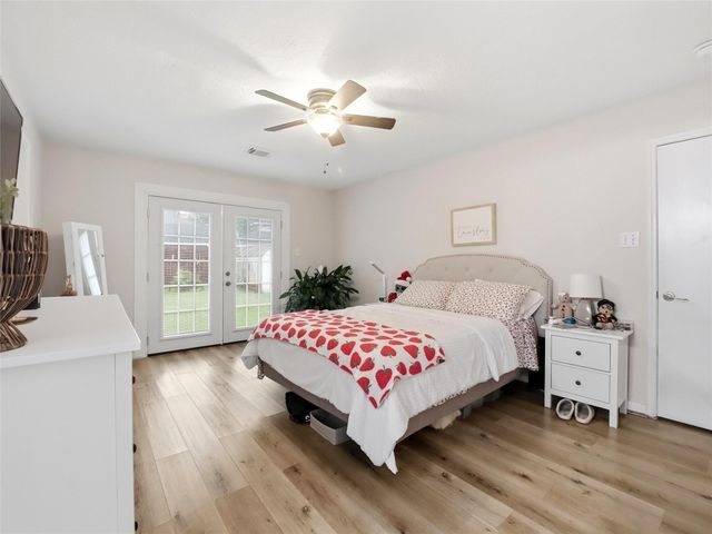 7458 Bahia Lane, Houston, TX 77489