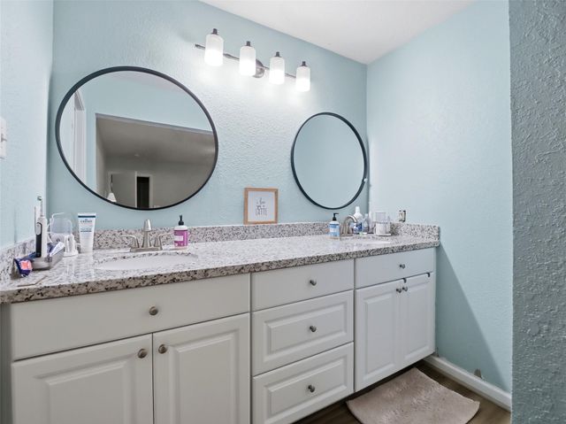 7458 Bahia Lane, Houston, TX 77489