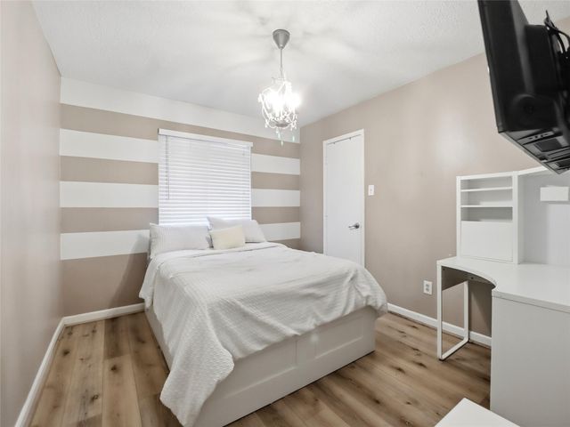 7458 Bahia Lane, Houston, TX 77489