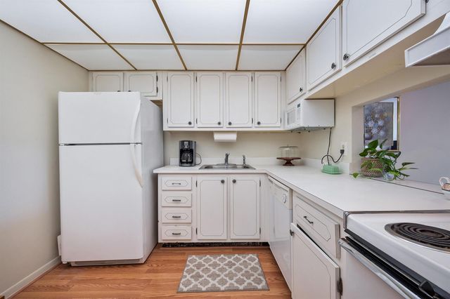 500 Executive Center Drive 3k, West Palm Beach, FL 33401