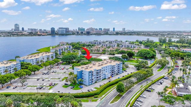 500 Executive Center Drive 3k, West Palm Beach, FL 33401