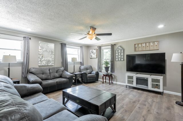 107 Anderson Road, Rossville, GA 30741