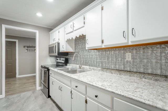 107 Anderson Road, Rossville, GA 30741