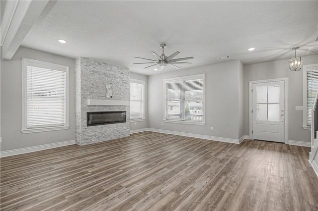 802 W Kelley Ann Street, Siloam Springs, AR 72761