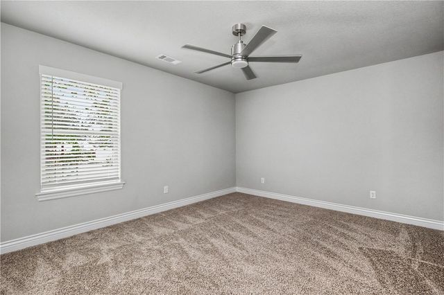 802 W Kelley Ann Street, Siloam Springs, AR 72761