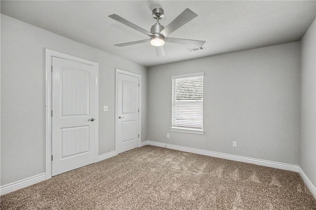 802 W Kelley Ann Street, Siloam Springs, AR 72761