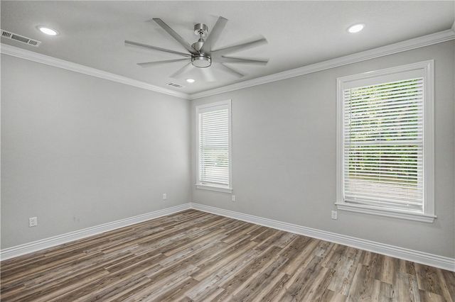 802 W Kelley Ann Street, Siloam Springs, AR 72761