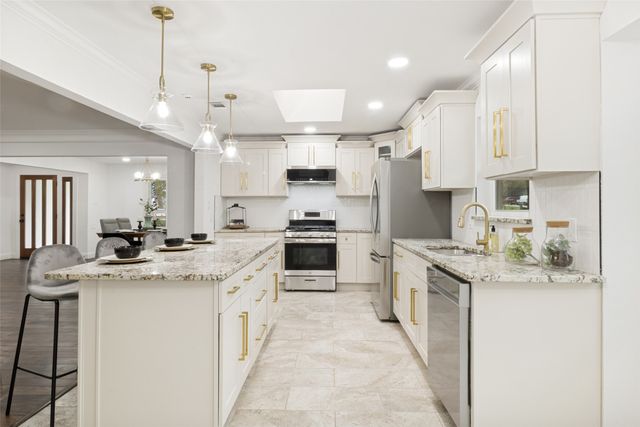 9552 Timberleaf Drive, Dallas, TX 75243