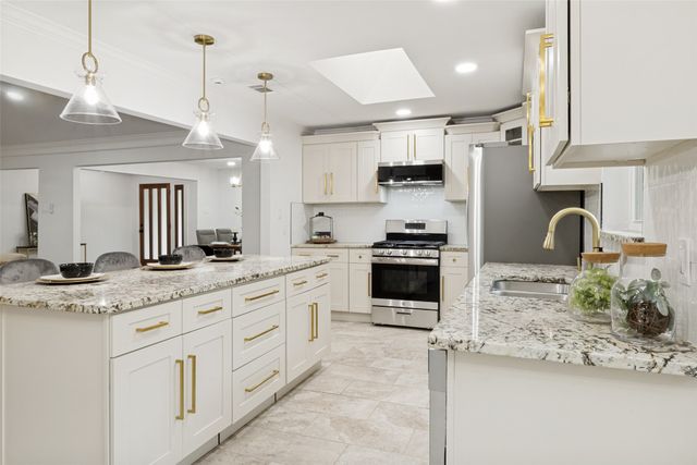 9552 Timberleaf Drive, Dallas, TX 75243