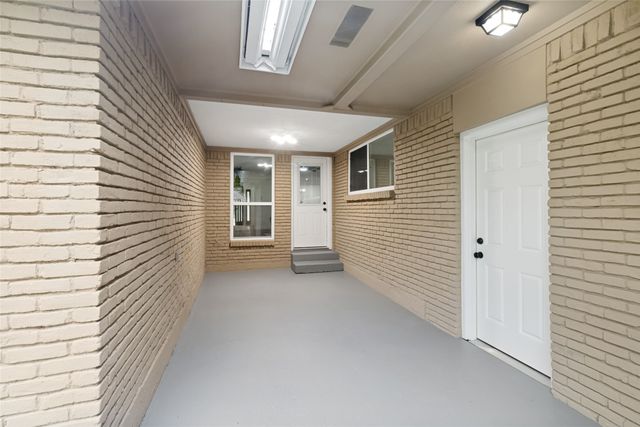9552 Timberleaf Drive, Dallas, TX 75243