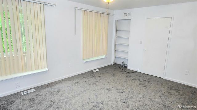 15458 Dupage Boulevard, Taylor, MI 48180
