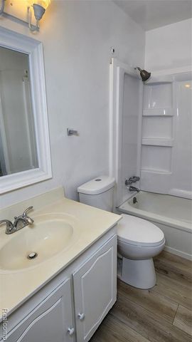 15458 Dupage Boulevard, Taylor, MI 48180