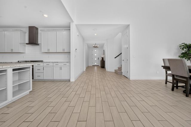 9424 Quintero Ave, Elk Grove, CA 95624