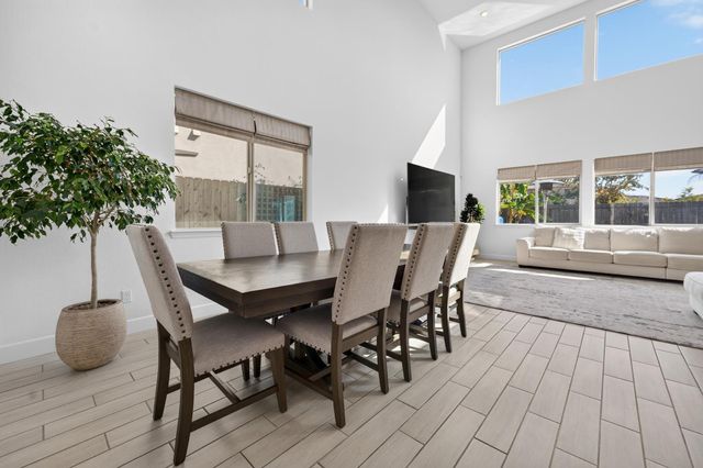 9424 Quintero Ave, Elk Grove, CA 95624