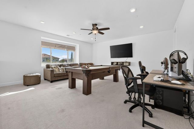 9424 Quintero Ave, Elk Grove, CA 95624
