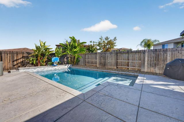 9424 Quintero Ave, Elk Grove, CA 95624