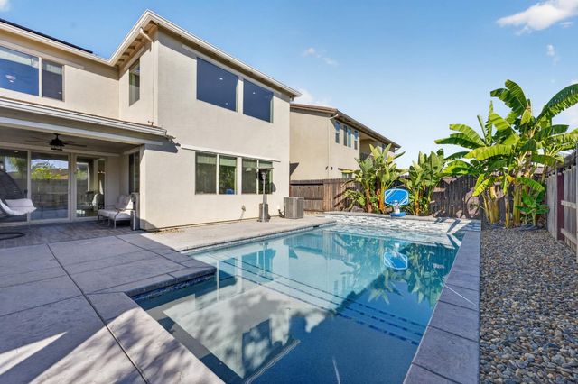 9424 Quintero Ave, Elk Grove, CA 95624
