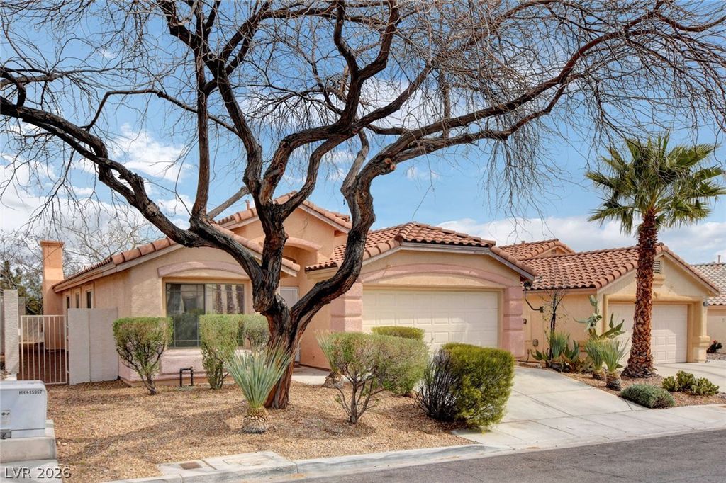 500 Carlton Kay, Las Vegas, NV 89144 — photo 2