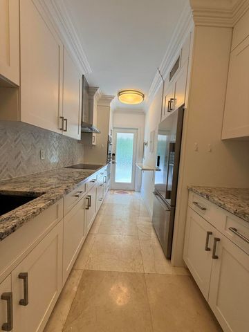 225 Everglade Avenue Villa 6, Palm Beach, FL 33480