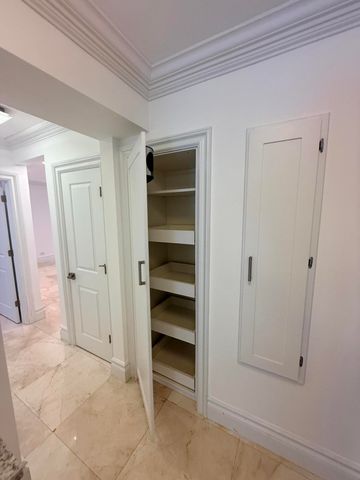 225 Everglade Avenue Villa 6, Palm Beach, FL 33480