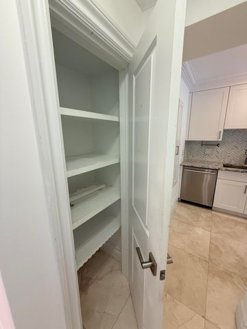 225 Everglade Avenue Villa 6, Palm Beach, FL 33480