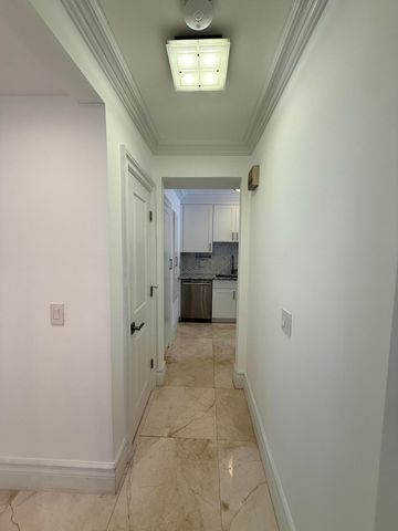 225 Everglade Avenue Villa 6, Palm Beach, FL 33480