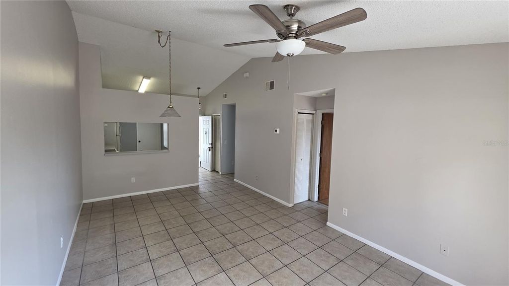 Image 4 of property listing at 126 GARDEN COVE COURT, Orlando, FL 32835