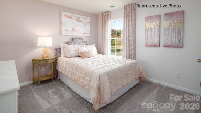 651 13th Avenue Drive NE, Hickory, NC 28601