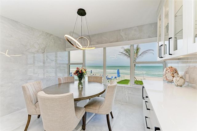 603 LONGBOAT CLUB ROAD 204N, Longboat Key, FL 34228