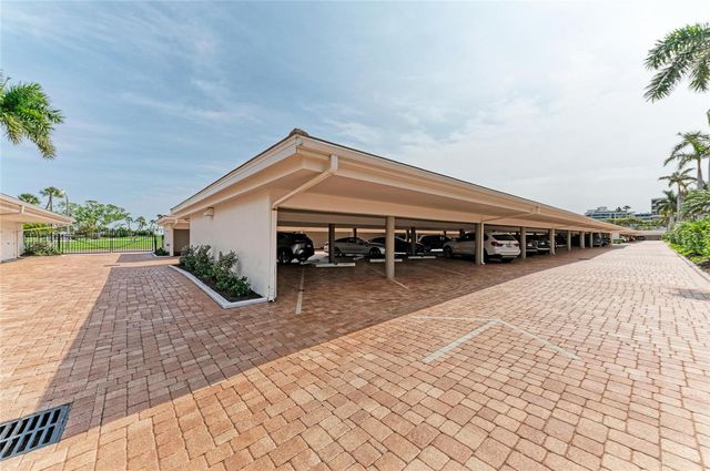 603 LONGBOAT CLUB ROAD 204N, Longboat Key, FL 34228