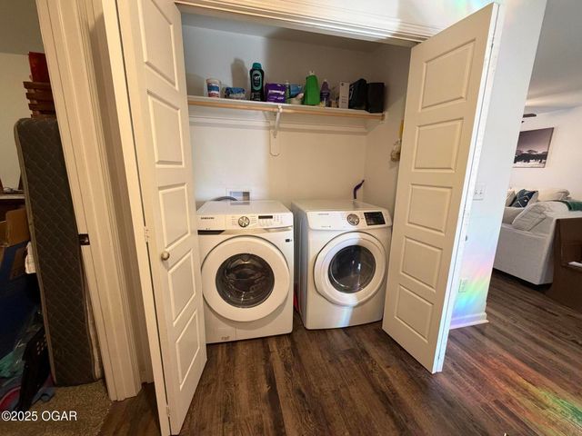 127 E Poplar, Carterville, MO 64835