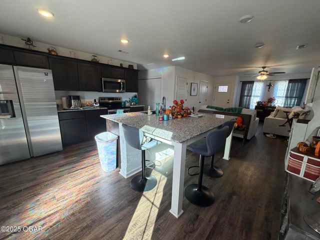 127 E Poplar, Carterville, MO 64835