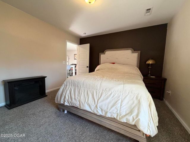 127 E Poplar, Carterville, MO 64835