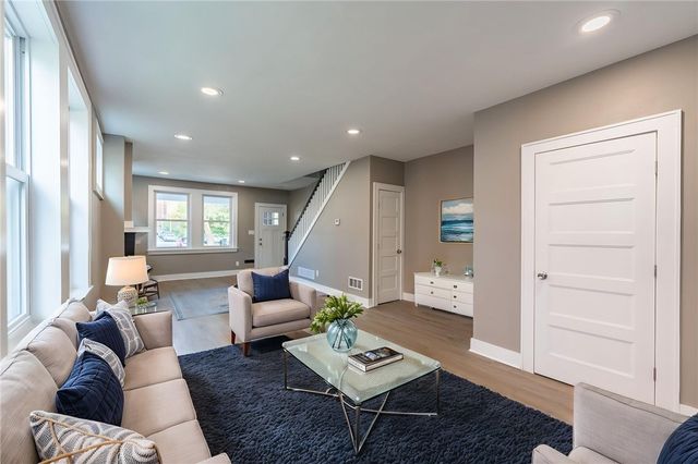 533 N Euclid Ave, East Liberty, PA 15206