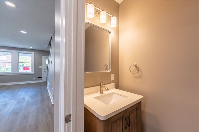 533 N Euclid Ave, East Liberty, PA 15206