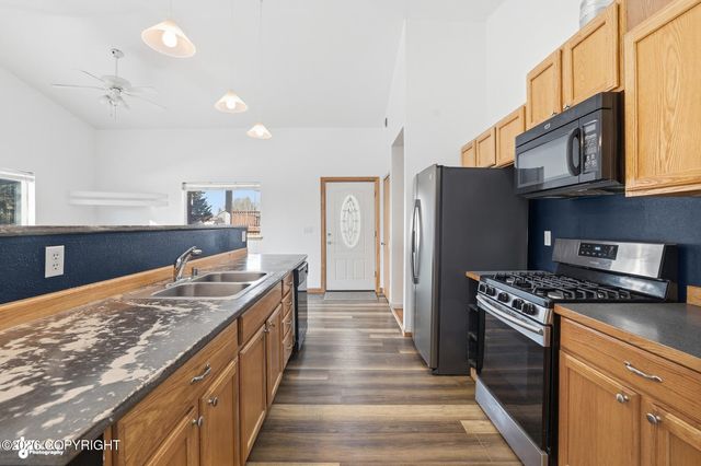 502 Soundview Avenue, Homer, AK 99603