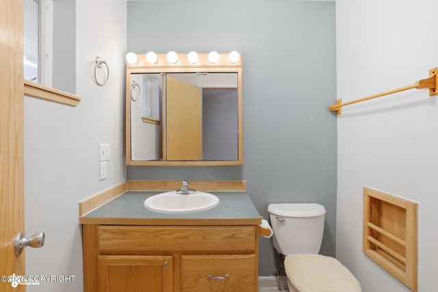 502 Soundview Avenue, Homer, AK 99603